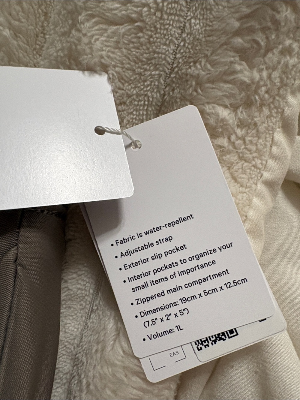 City essentials mini shoulder bag - Picture 3 of 3